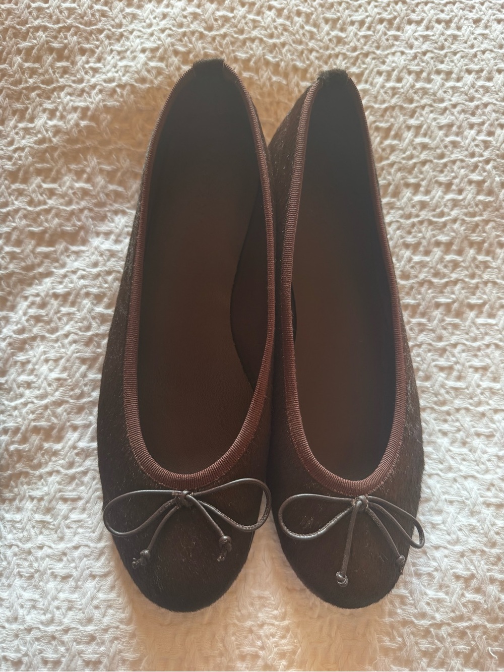 M Gemi pWomen's Brown Calf Hair Ballet Flats with Bow Trim